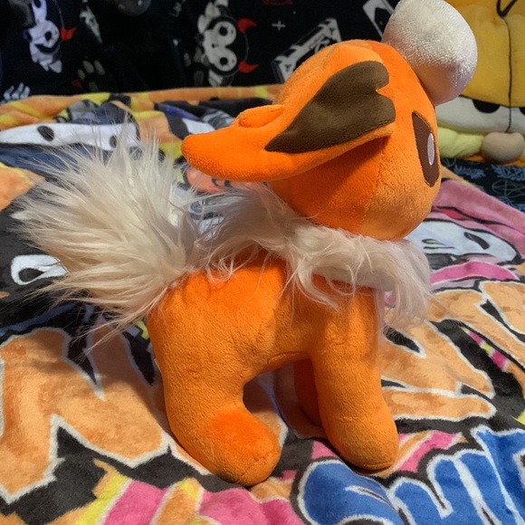 Flareon Plush | Pokèmon | 9" - Picture 2 of 5